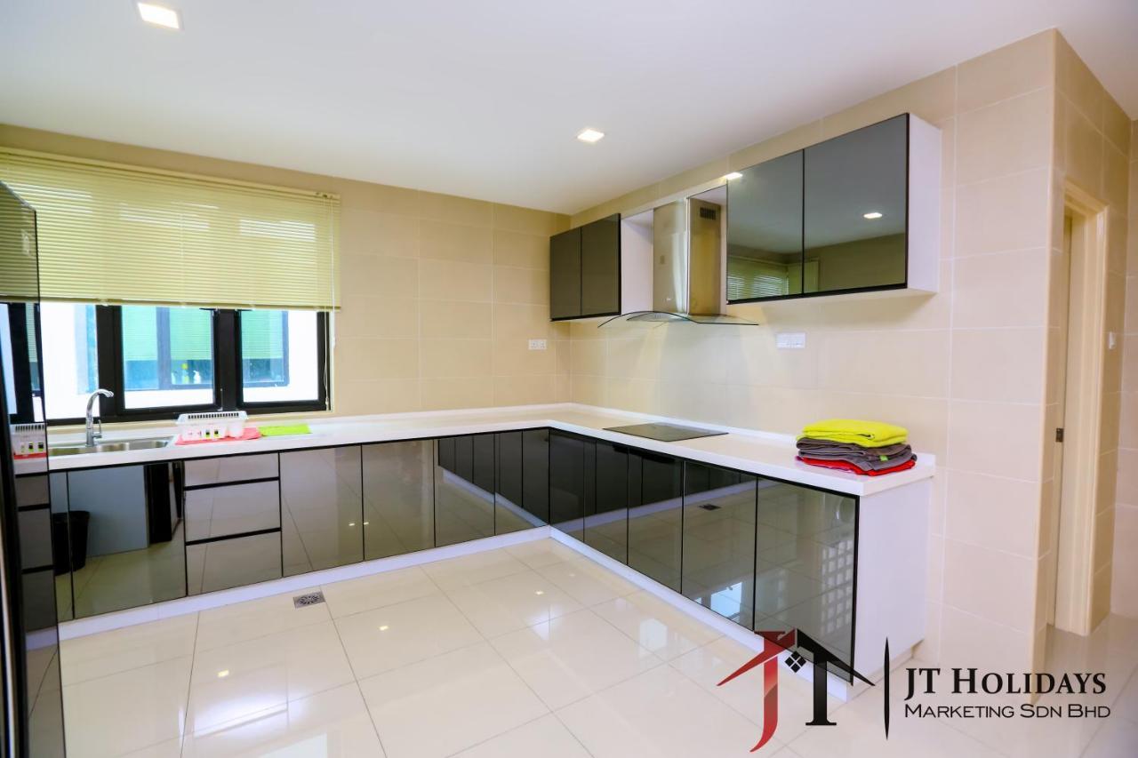 Richmond & Aston Kiara Suites Kl Куала Лумпур Екстериор снимка